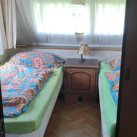 Ubytování Ostrov u Macochy Quarto em Acomodações Particulares *